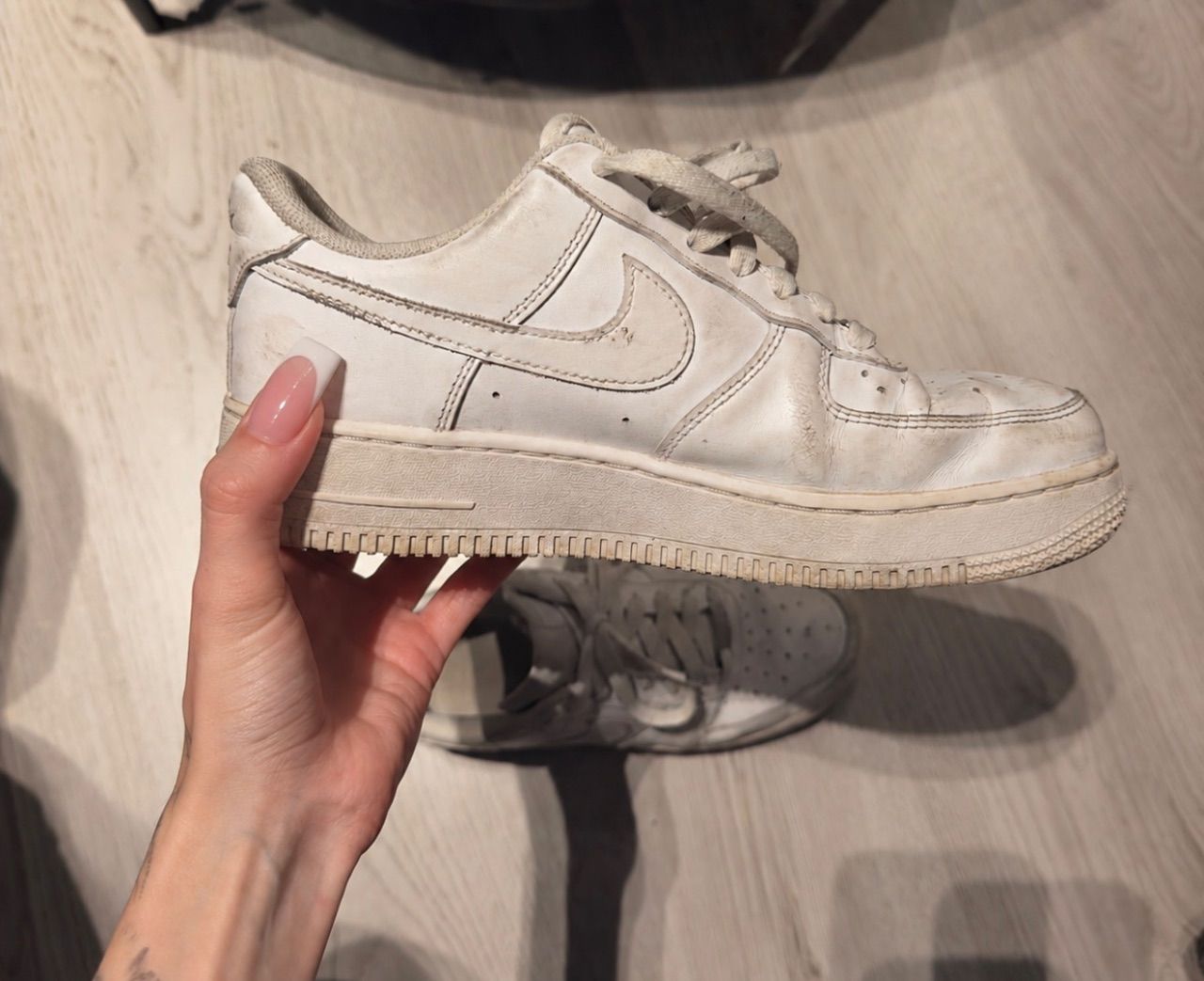 Nike Getragene Sportschuhe  Size 39