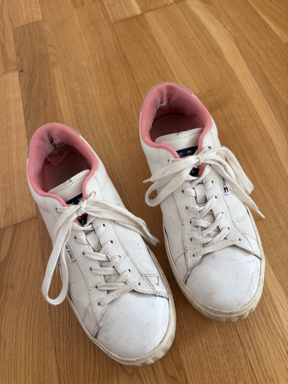 Tommy Hilfiger Sneaker Size 39
