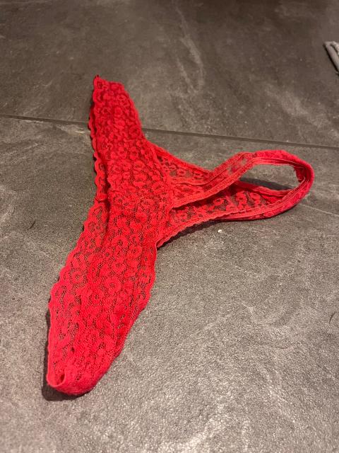 Getragene Slips zu verkaufen 😘 Size S