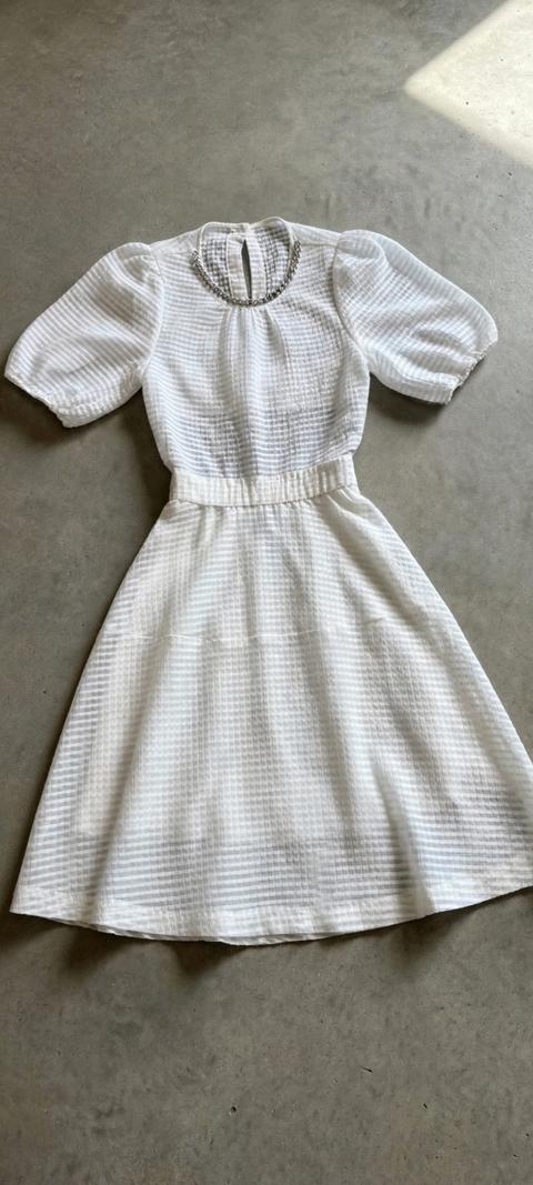 Ohne Marke Weißes Kleid mit Kettendetail Größe 36 Size S