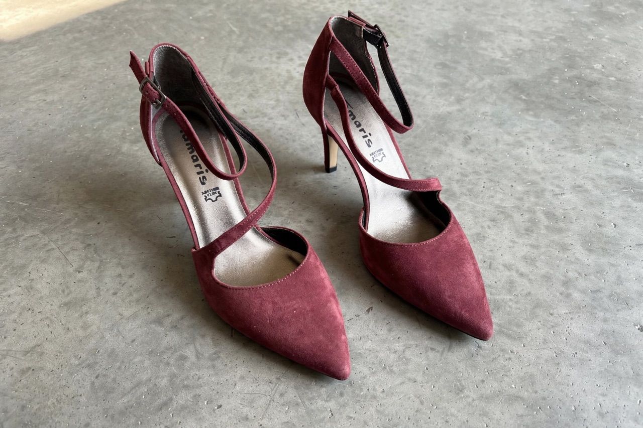 Tamaris Riemchen-Pumps Größe 39, Bordeauxrot Leder