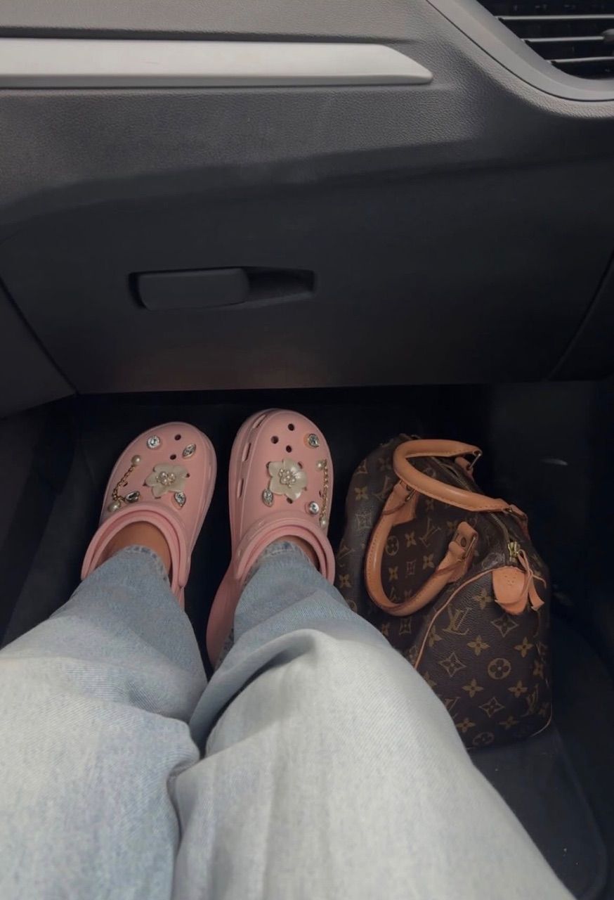 Ohne Marke fußb*lder und Socken per DM💕 Size 36