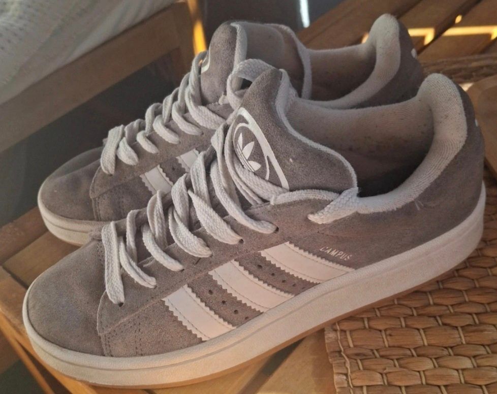 Adidas Sneaker