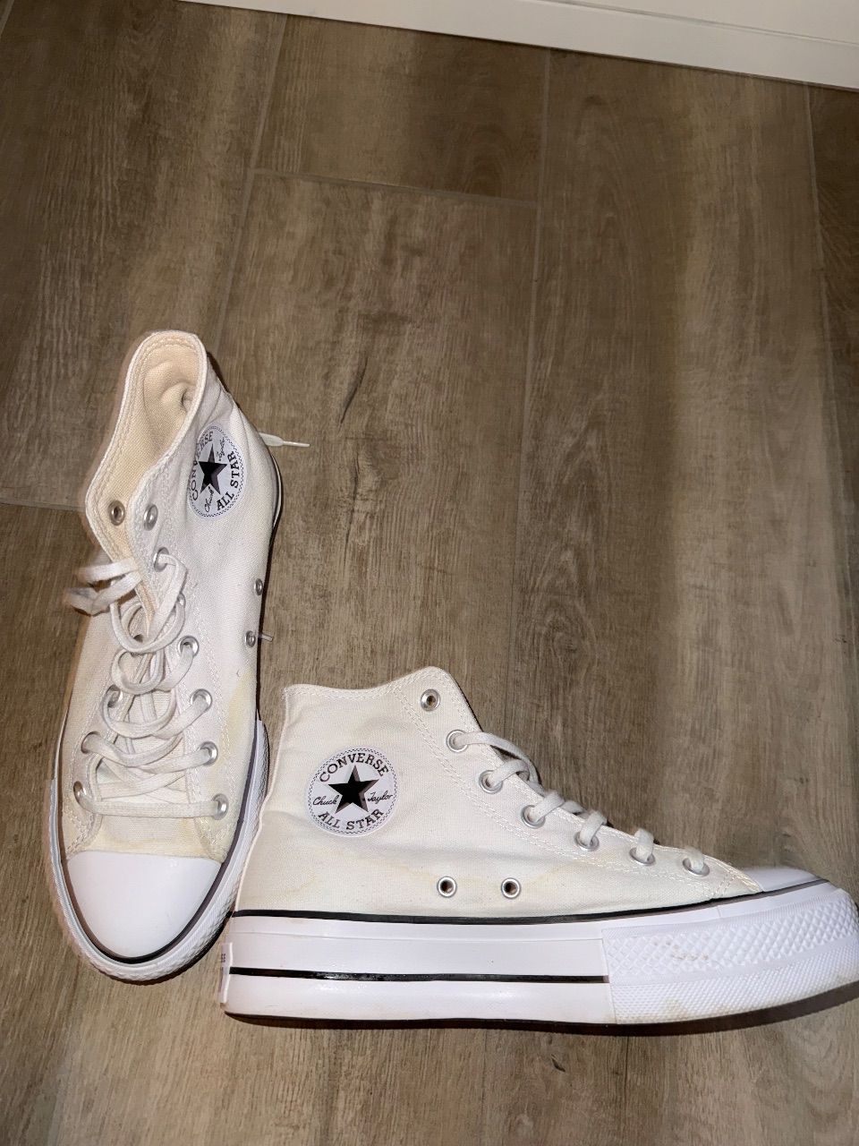 Converse  Chucks  Size 40