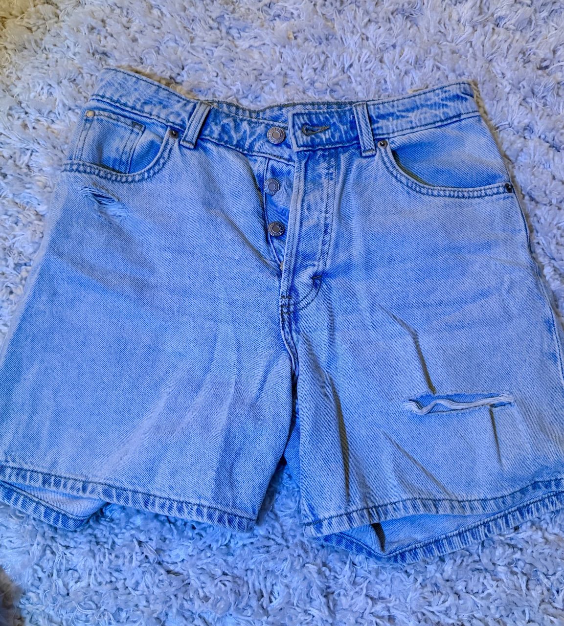 H&M Jeans-Shorts mit Knöpfen  Size S