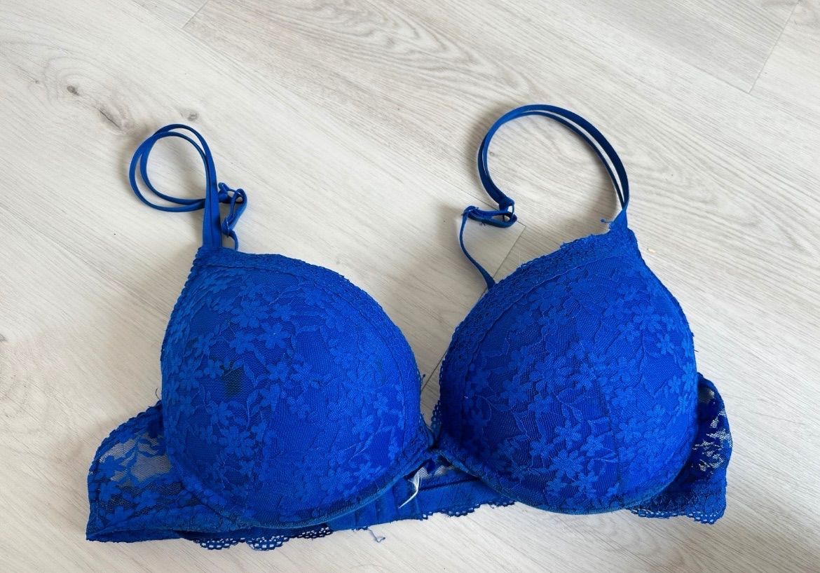 New Yorker  BH in Royalblau mit Spitze Size L