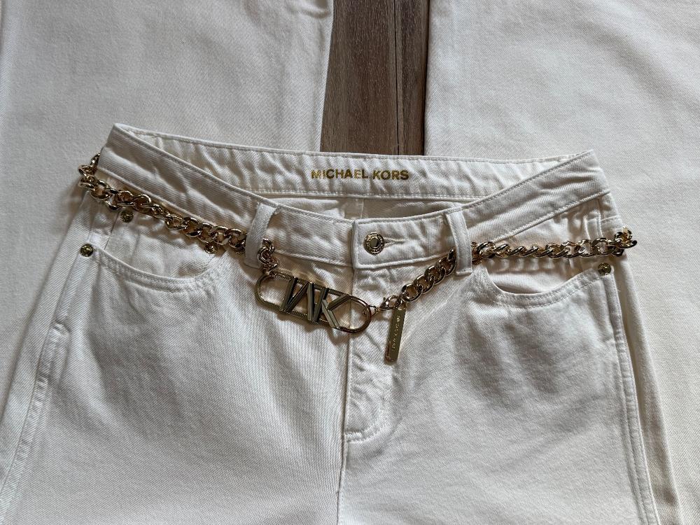 Michael Kors weiße Flare Jeans Gr. 6 – Gold Details – ungetragen