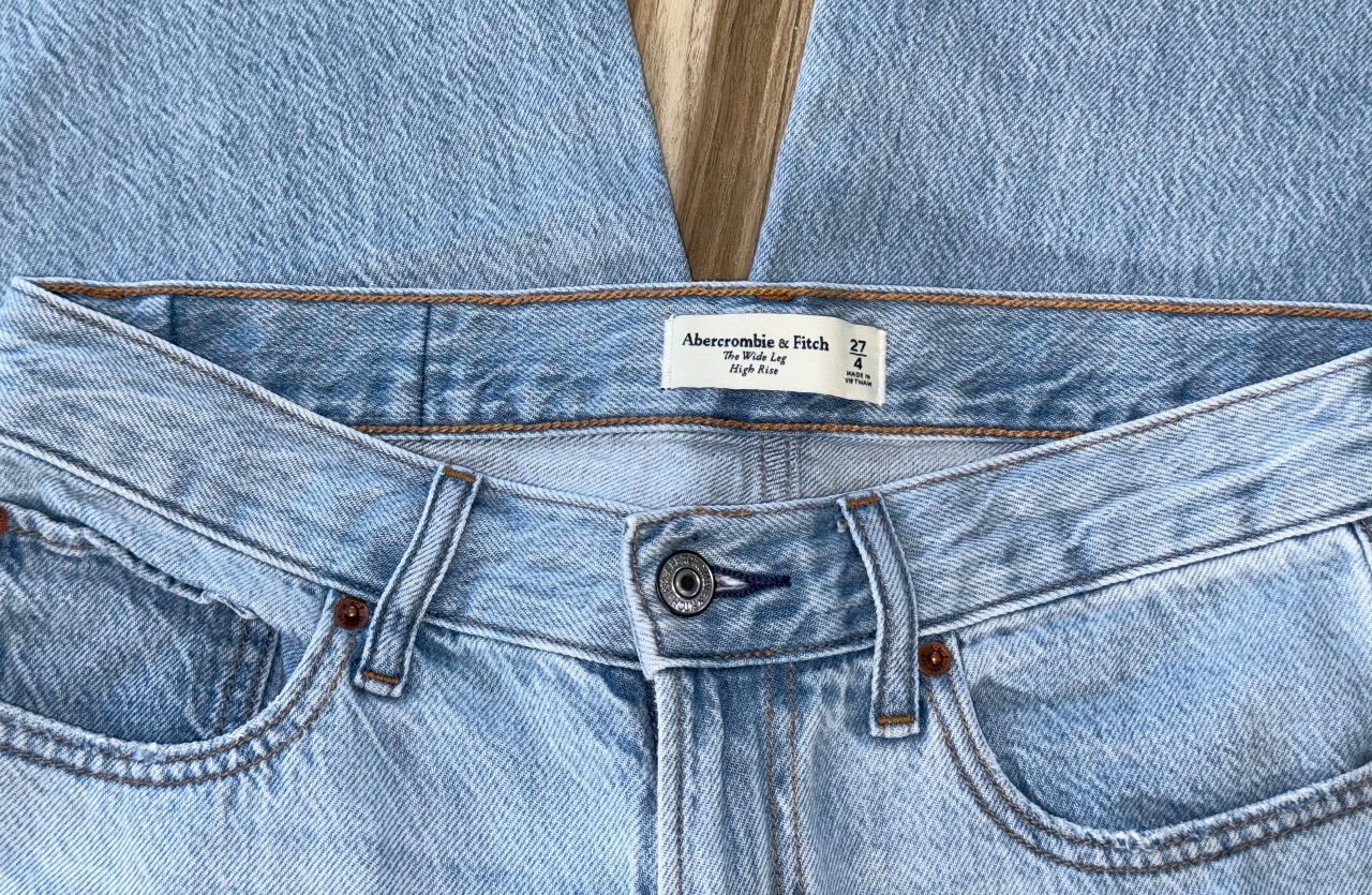 Abercrombie & Fitch Abercrombie & Fitch The Wide Leg High Rise Jeans Hellblau Gr. 27 - ungetragen Size S
