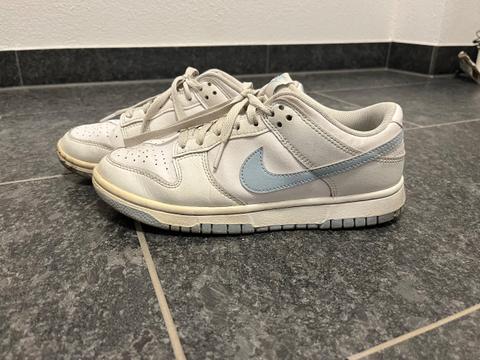 Nike Nike Schuhe Size 39