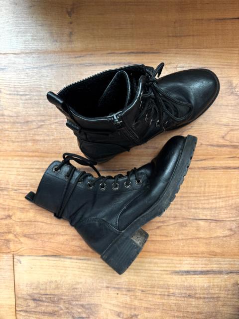 Schwarze Stiefel Size 38