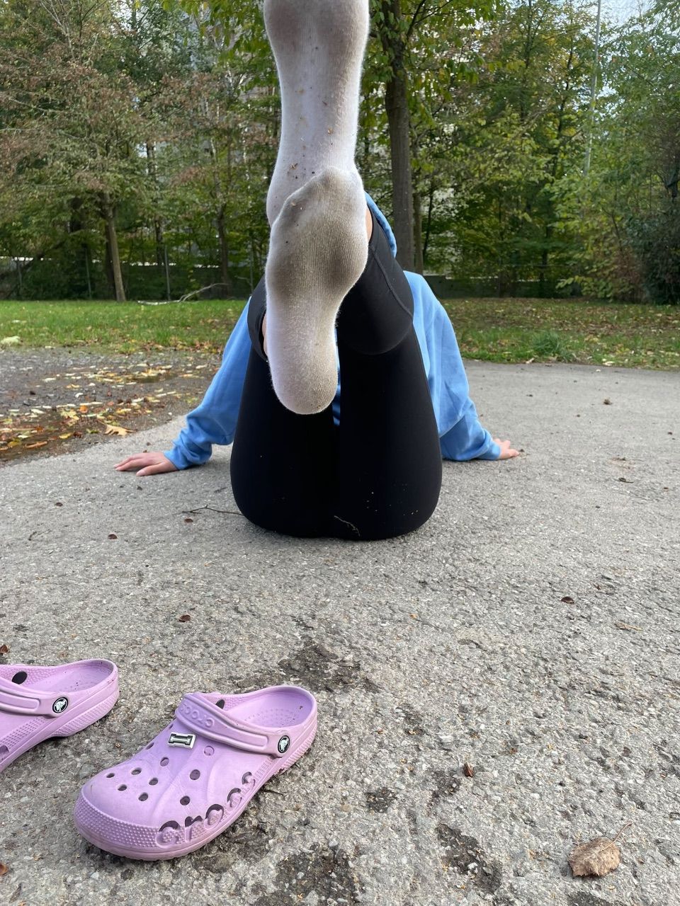 Verkaufe getragene socken und Fußbilder 