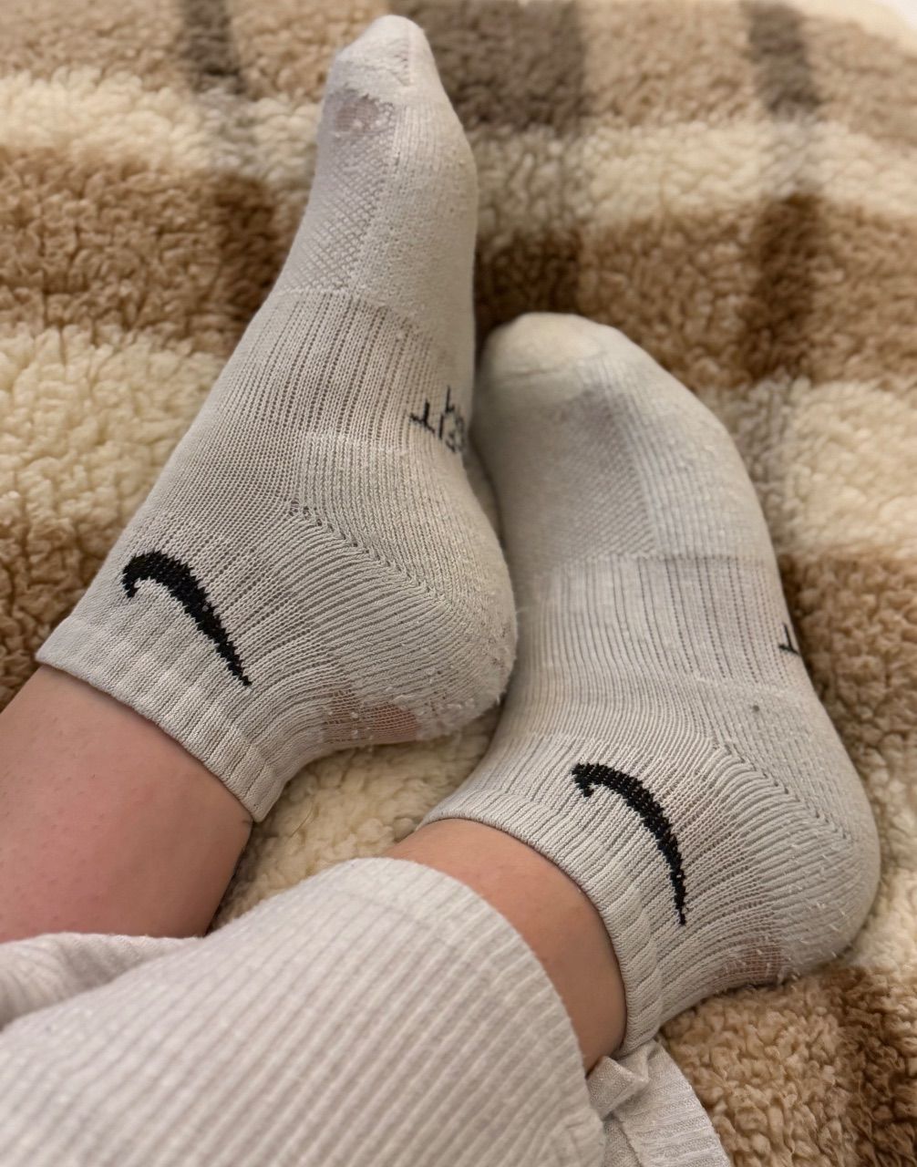 Nike Getragene weiße Nike-Socken – Gut eingetragen Size 36