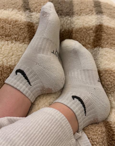Nike Getragene weiße Nike-Socken – Gut eingetragen Size 36