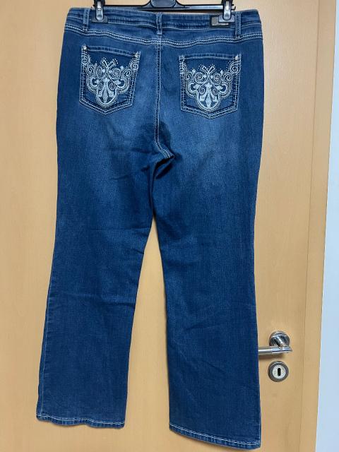Ohne Marke Earl Plus Size Bootcut Jeans Gr. 46 / 48 (US 18W) Strass Bestickt Y2K Size XXL
