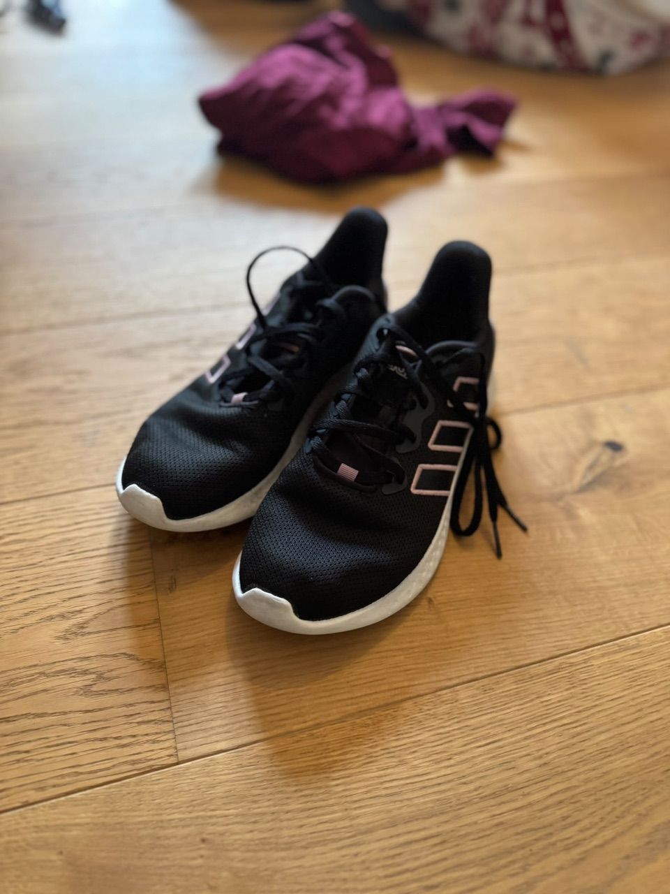Adidas Getragene Sportschuhe Size 40