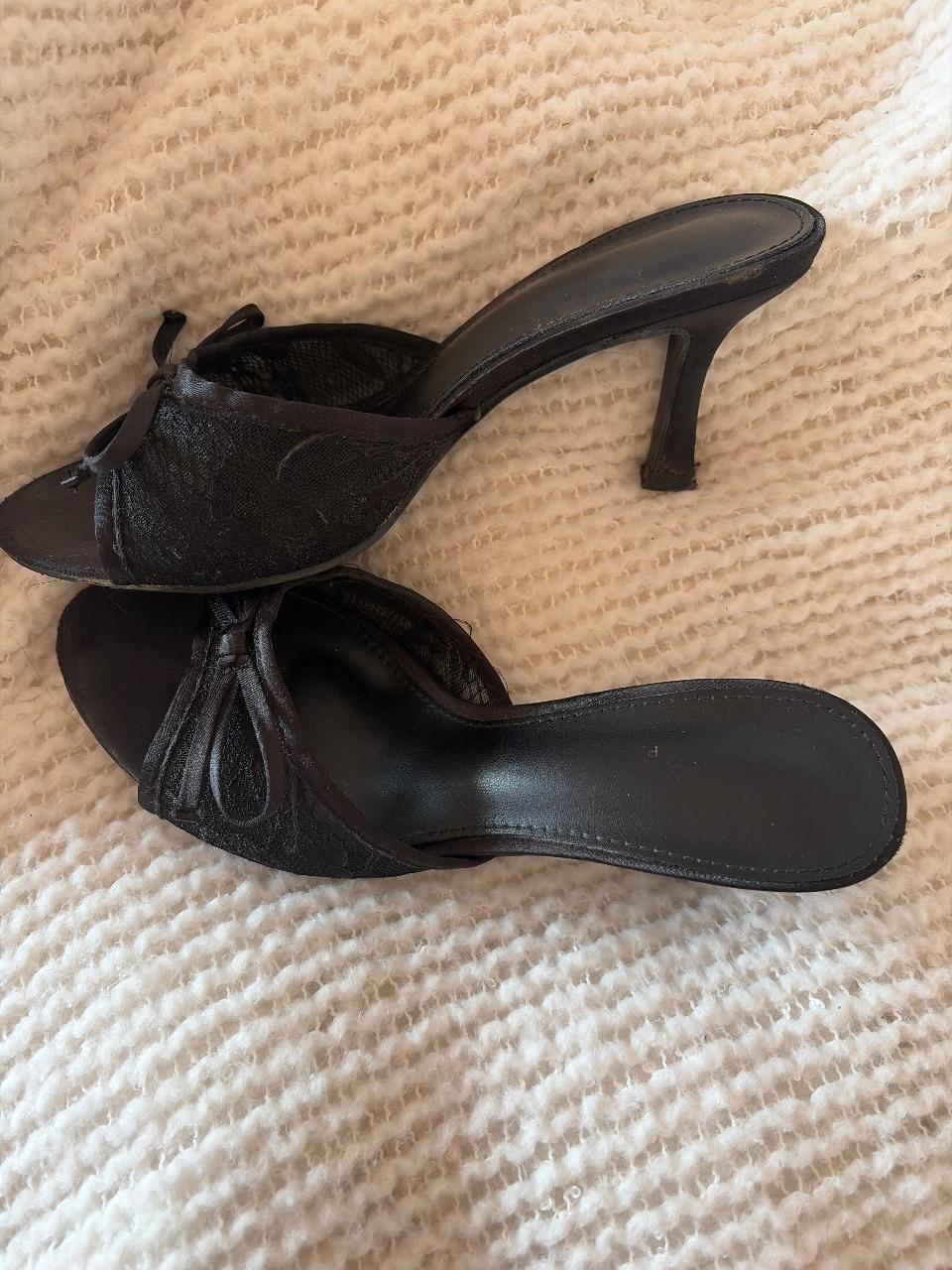Für alle, die auf besondere Schuhe stehen …