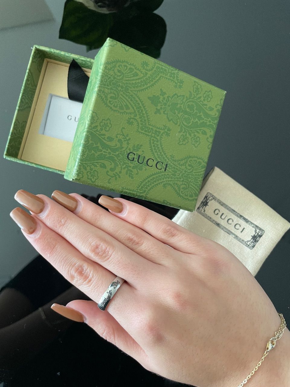 Gucci ring