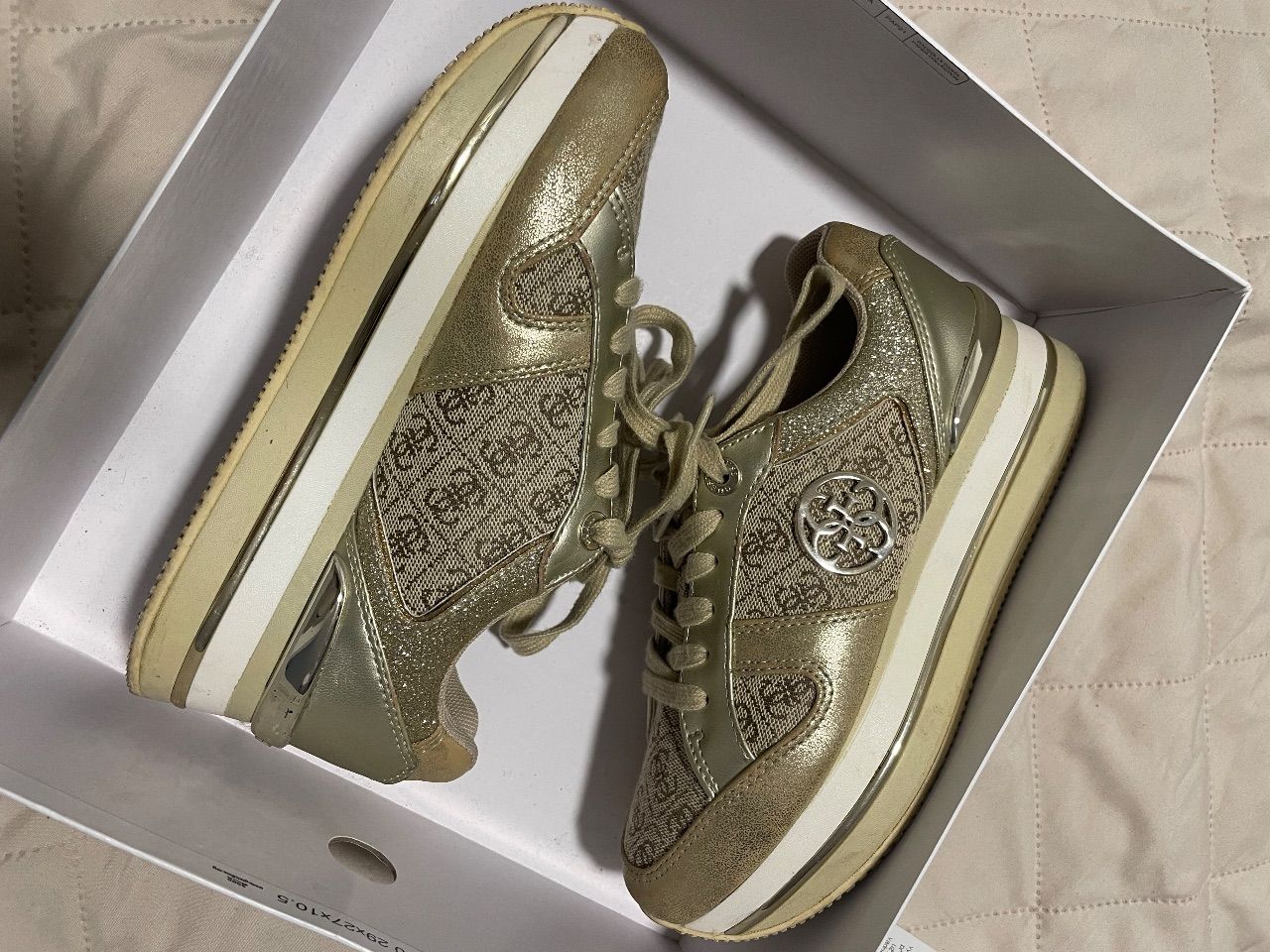 Guess Guess shoes  Size XXS