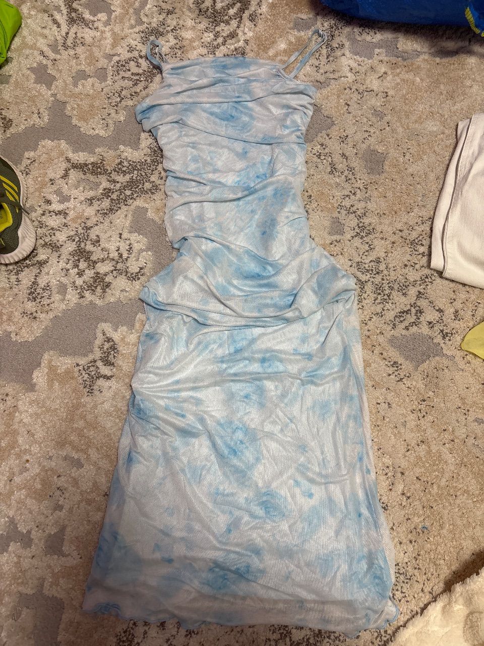 Blauer Sommerkleid