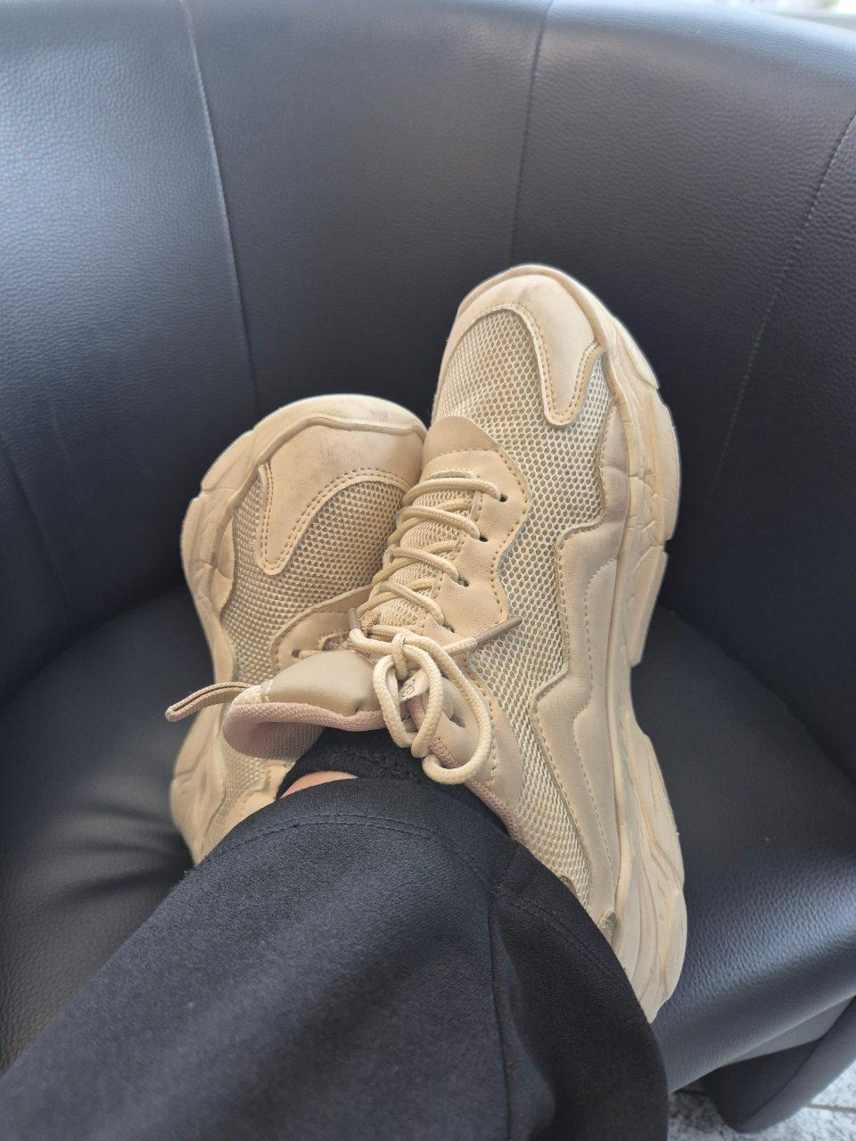 Sportschuhe