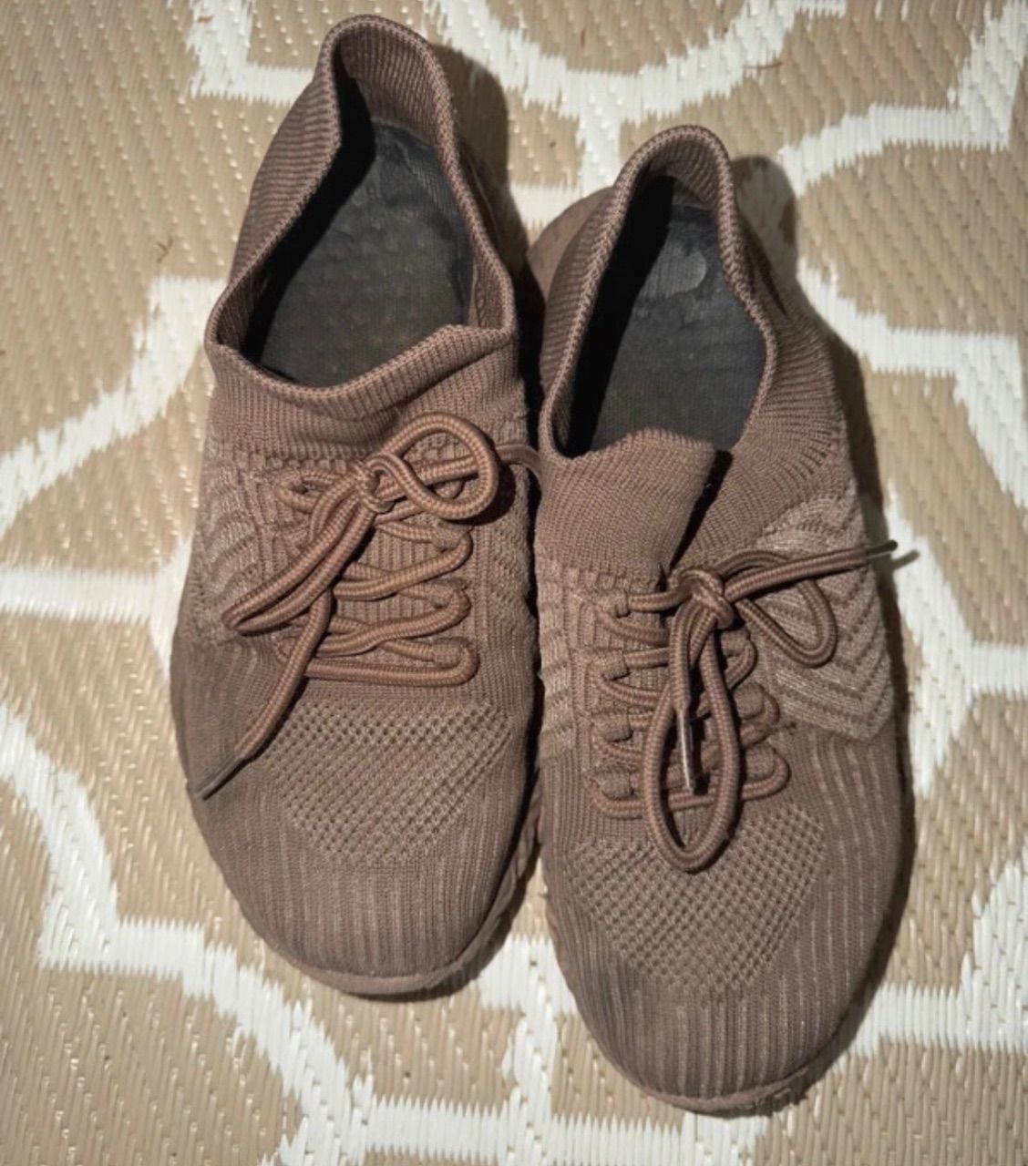 Ohne Marke Sportschuhe gern getragen  Size 38