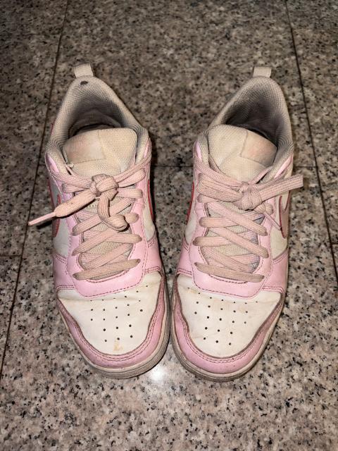 Nike Viel getragene rosa Nikes Size 38