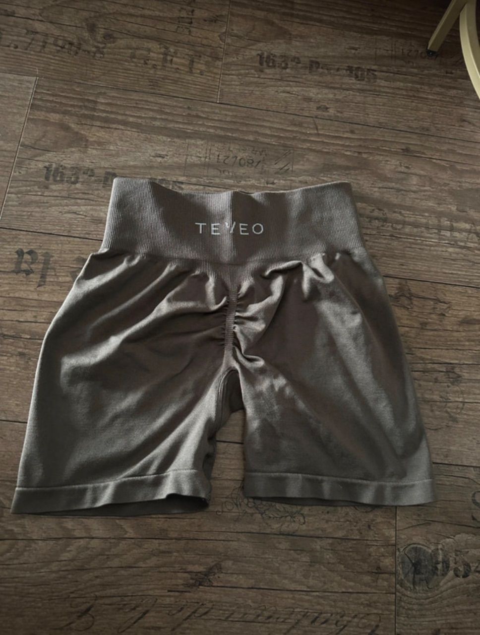 Teveo Getragene sport hose  Size S