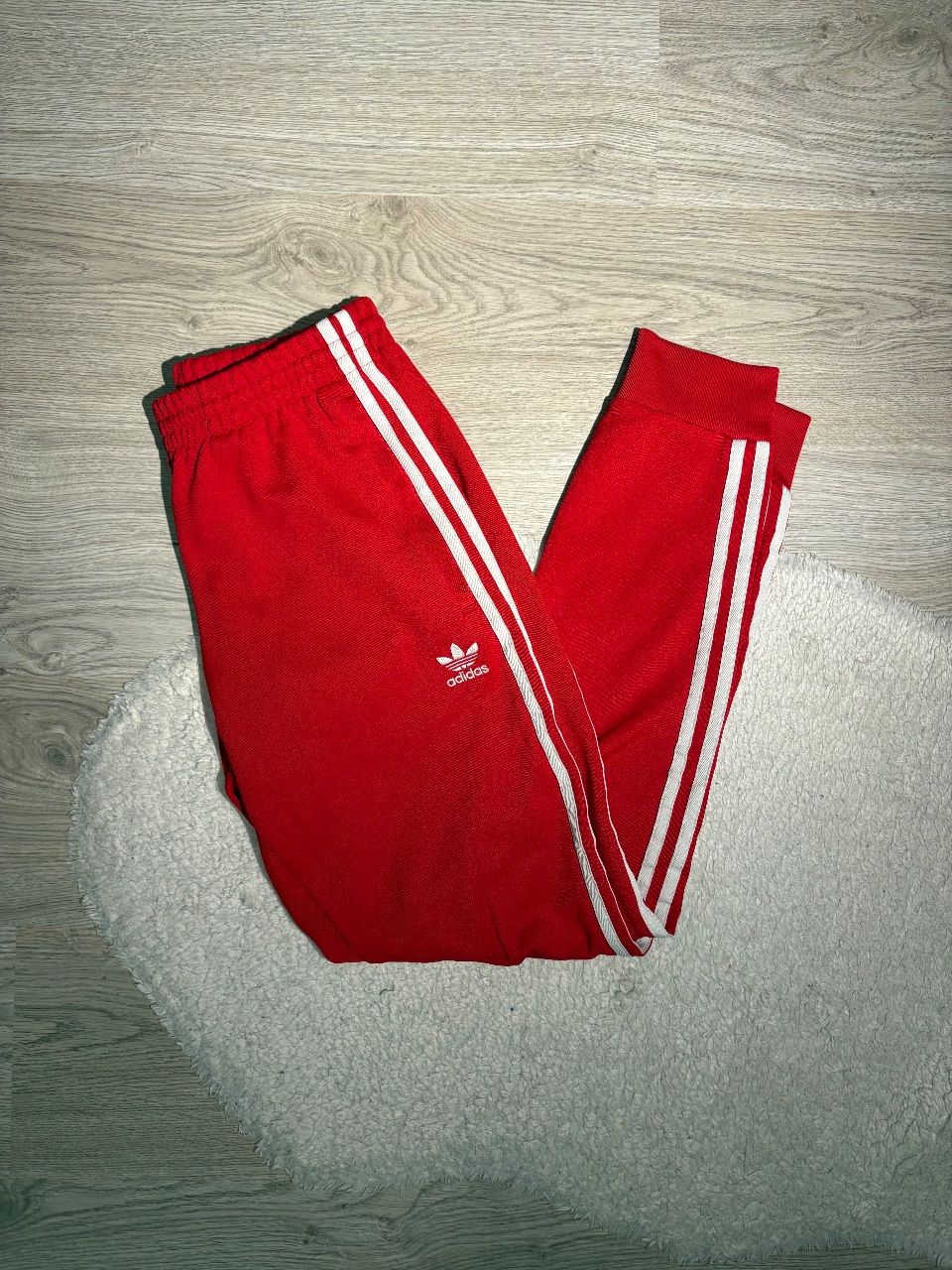 Adidas Adidas Originals rote Jogginghose Trainingshose