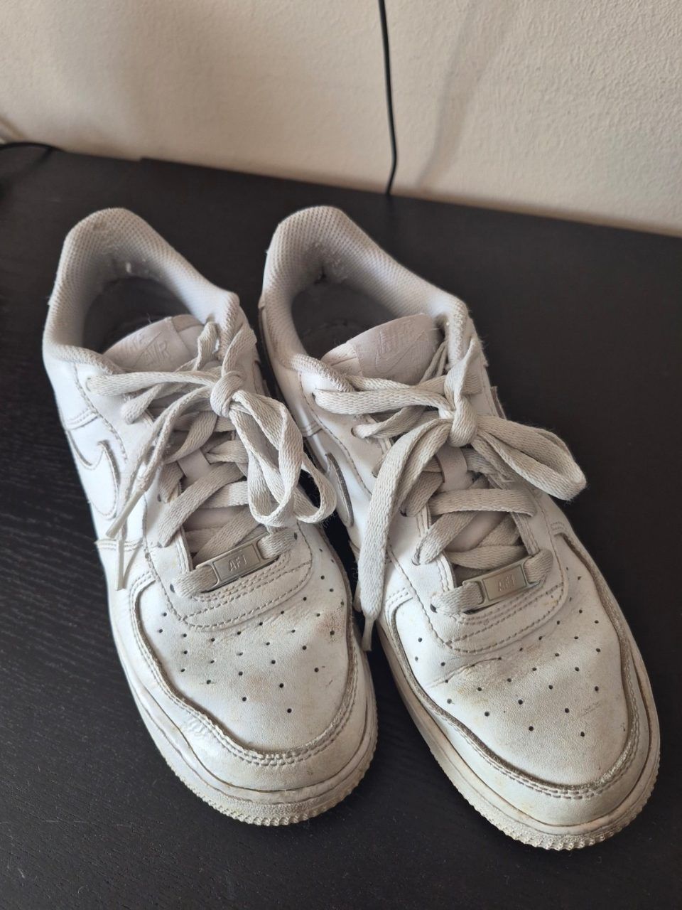 Nike Getragene weiße Nike Schuhe  Size 38