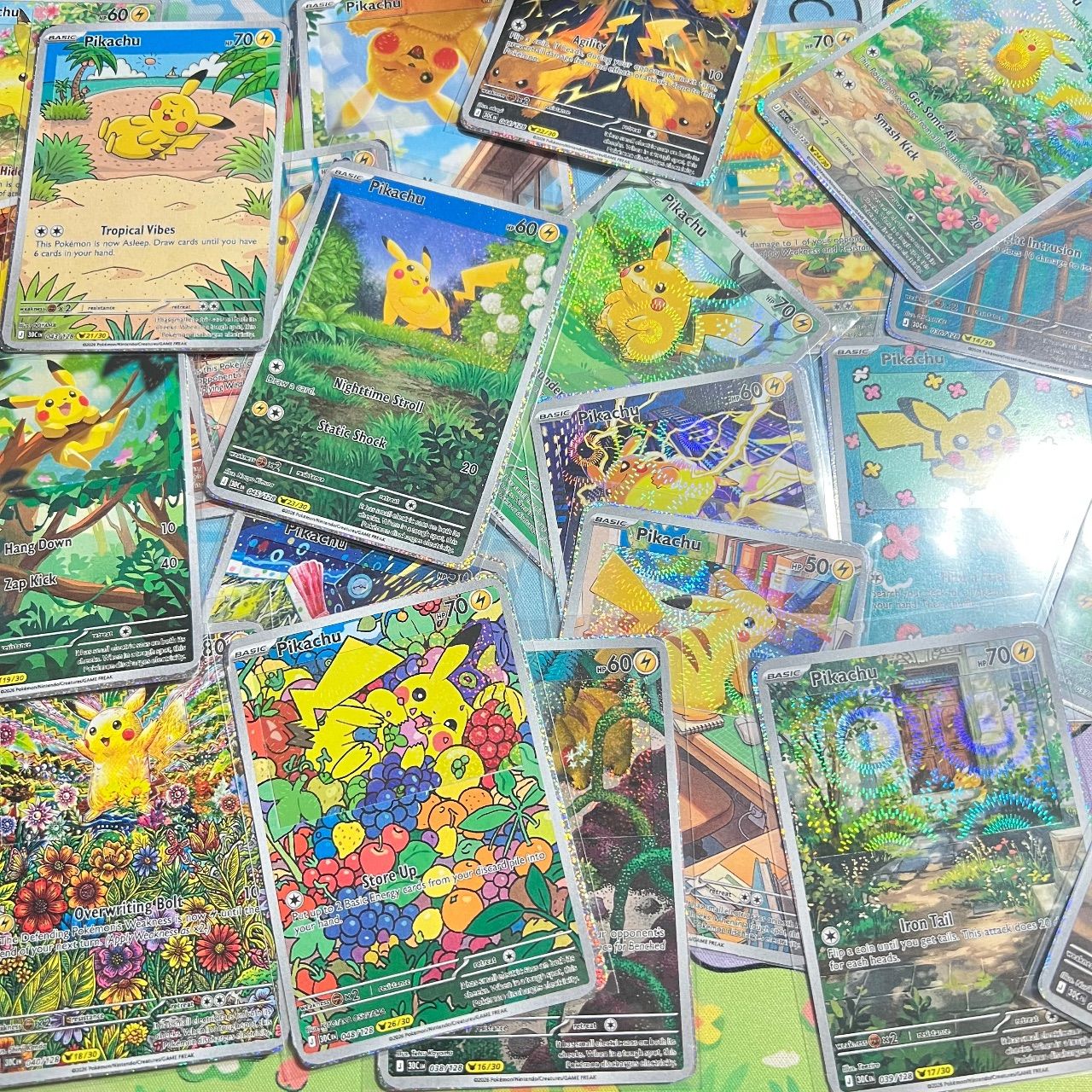 Pokemon 30th Pikas alle 30 Pikas – Custom Full Art TCG Overlays