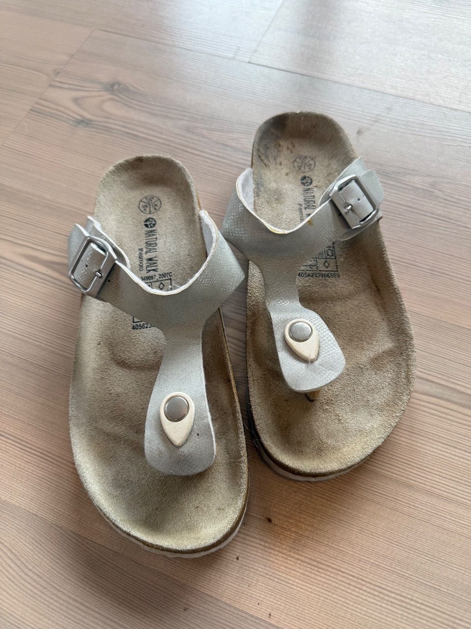 Zehentrenner Sommerschuhe Size 37