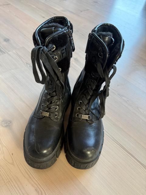 Buffalo Buffalo Boots Size 37