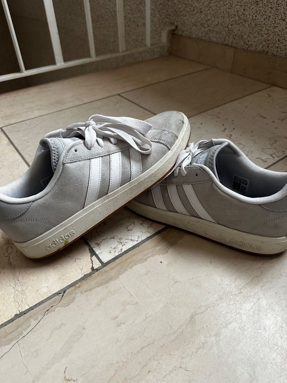 Getragene Schuhe Adidas