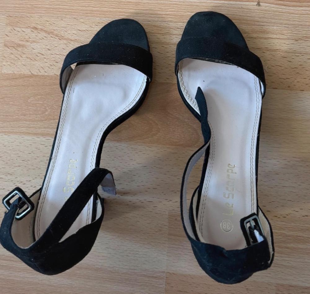 Schwarze Heels Größe 38 - bequem & elegant
